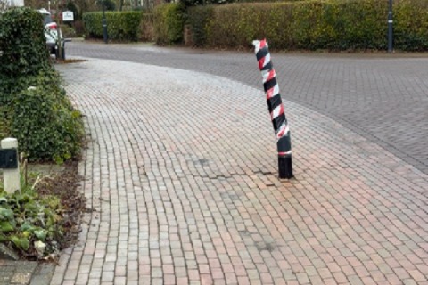 Lantaarnpalen en beschermbeugels